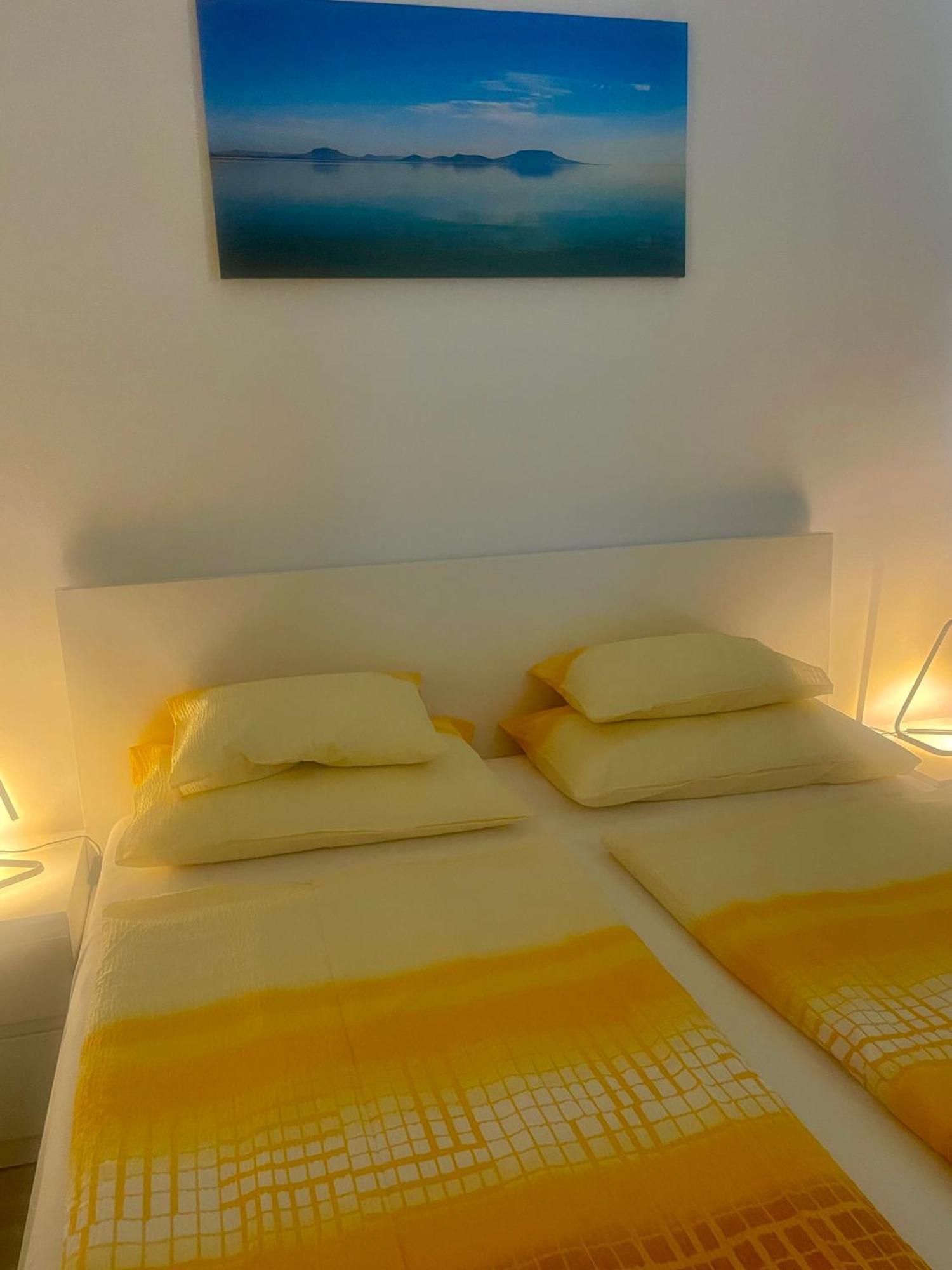 Vizparti Apartman Siófok Buitenkant foto